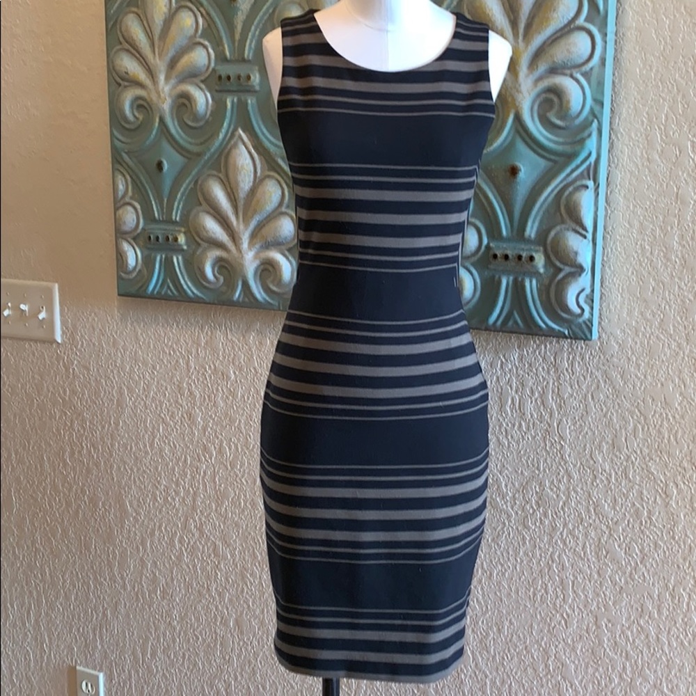 Banana republic stripe sheath dress Sz 2 stretch